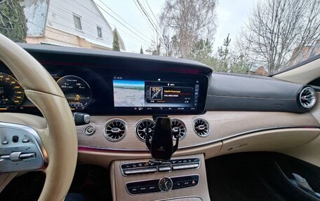 Mercedes-Benz CLS, 2018 год, 4 200 000 рублей, 20 фотография