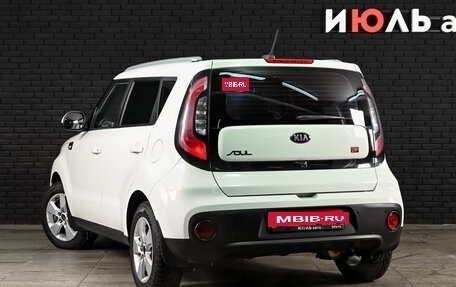 KIA Soul II рестайлинг, 2018 год, 1 600 000 рублей, 4 фотография