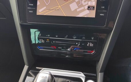 Volkswagen Passat B8 рестайлинг, 2016 год, 1 795 000 рублей, 8 фотография