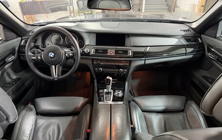 BMW 7 серия, 2012 год, 1 600 000 рублей, 12 фотография