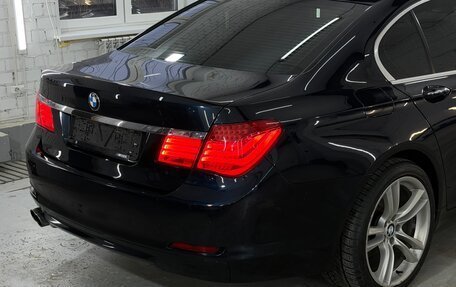 BMW 7 серия, 2012 год, 1 600 000 рублей, 21 фотография