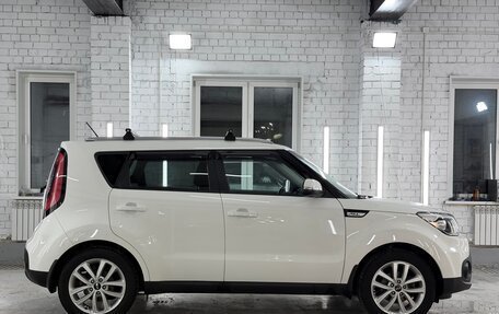 KIA Soul II рестайлинг, 2017 год, 1 450 000 рублей, 10 фотография