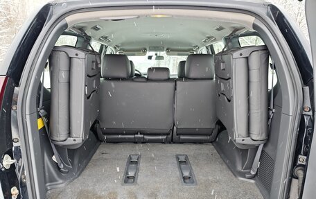 Toyota Land Cruiser Prado 120 рестайлинг, 2004 год, 2 500 000 рублей, 33 фотография