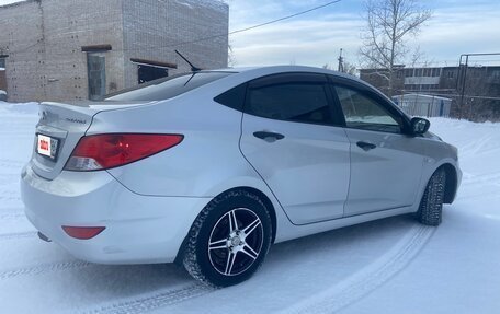 Hyundai Solaris II рестайлинг, 2012 год, 749 999 рублей, 5 фотография