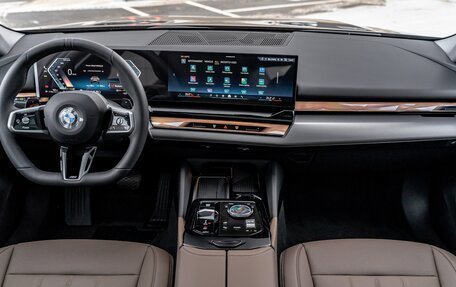 BMW 5 серия, 2025 год, 8 790 000 рублей, 10 фотография