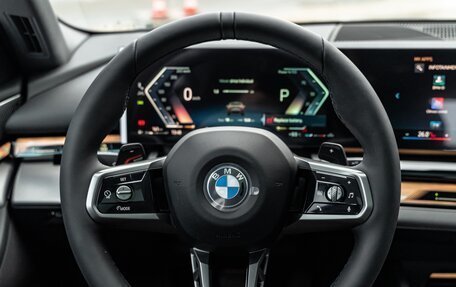 BMW 5 серия, 2025 год, 8 790 000 рублей, 13 фотография