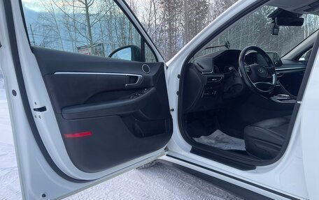 Hyundai Sonata VIII, 2020 год, 2 100 000 рублей, 12 фотография