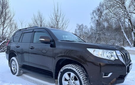 Toyota Land Cruiser Prado 150 рестайлинг 2, 2018 год, 4 450 000 рублей, 4 фотография
