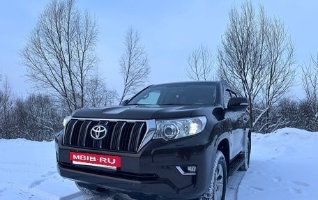 Toyota Land Cruiser Prado 150 рестайлинг 2, 2018 год, 4 450 000 рублей, 3 фотография