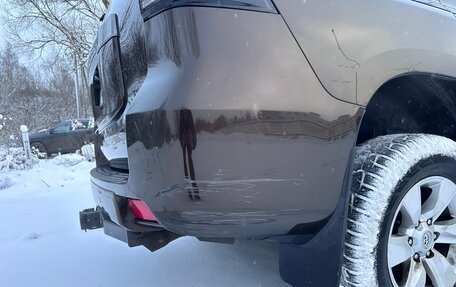 Toyota Land Cruiser Prado 150 рестайлинг 2, 2018 год, 4 450 000 рублей, 6 фотография