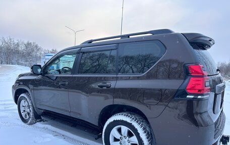 Toyota Land Cruiser Prado 150 рестайлинг 2, 2018 год, 4 450 000 рублей, 11 фотография