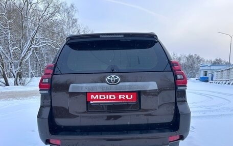 Toyota Land Cruiser Prado 150 рестайлинг 2, 2018 год, 4 450 000 рублей, 8 фотография