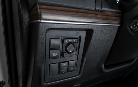 Toyota Land Cruiser Prado 150 рестайлинг 2, 2021 год, 6 080 000 рублей, 15 фотография