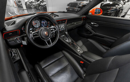 Porsche 911, 2017 год, 9 900 000 рублей, 7 фотография