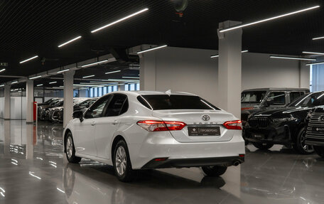 Toyota Camry, 2019 год, 2 600 000 рублей, 4 фотография