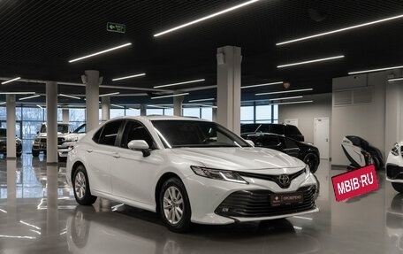 Toyota Camry, 2019 год, 2 600 000 рублей, 2 фотография