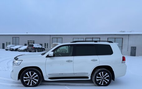 Toyota Land Cruiser 200, 2015 год, 6 390 000 рублей, 32 фотография