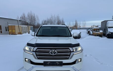 Toyota Land Cruiser 200, 2015 год, 6 390 000 рублей, 40 фотография