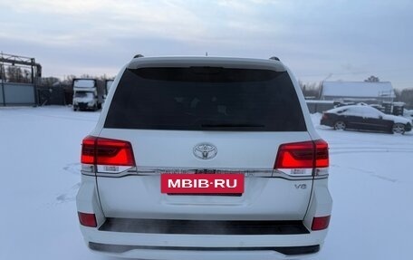 Toyota Land Cruiser 200, 2015 год, 6 390 000 рублей, 35 фотография