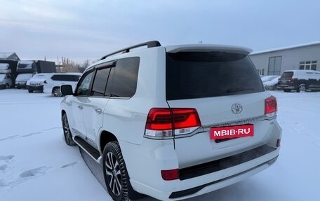 Toyota Land Cruiser 200, 2015 год, 6 390 000 рублей, 34 фотография