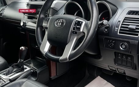 Toyota Land Cruiser Prado 150 рестайлинг 2, 2014 год, 3 600 000 рублей, 7 фотография