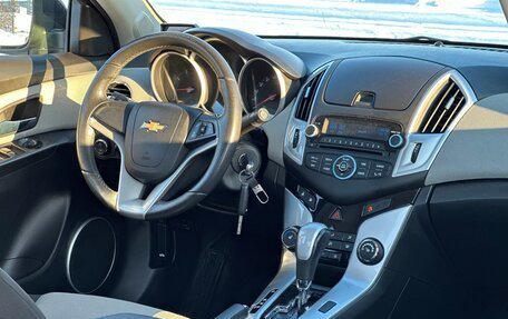 Chevrolet Cruze II, 2014 год, 935 000 рублей, 13 фотография