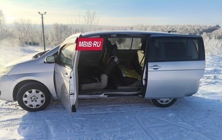 Toyota ISis I, 2009 год, 990 000 рублей, 2 фотография