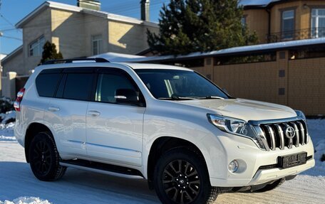 Toyota Land Cruiser Prado 150 рестайлинг 2, 2015 год, 3 500 000 рублей, 16 фотография