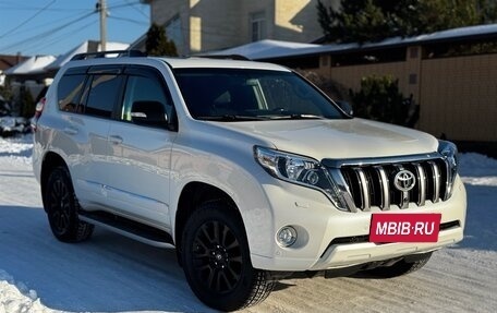 Toyota Land Cruiser Prado 150 рестайлинг 2, 2015 год, 3 500 000 рублей, 15 фотография