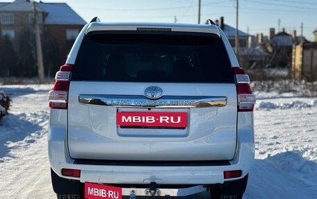 Toyota Land Cruiser Prado 150 рестайлинг 2, 2015 год, 3 500 000 рублей, 14 фотография