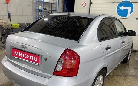 Hyundai Verna II, 2006 год, 590 000 рублей, 2 фотография