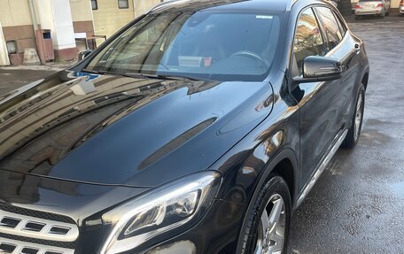 Mercedes-Benz GLA, 2019 год, 2 650 000 рублей, 2 фотография