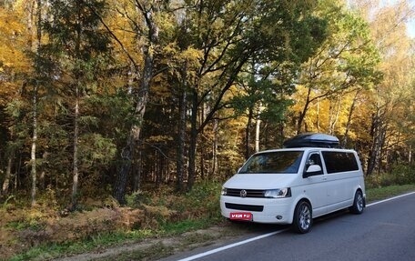 Volkswagen Multivan T5, 2012 год, 2 499 000 рублей, 1 фотография