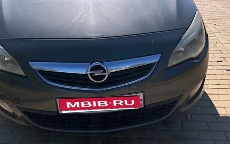 Opel Astra J, 2010 год, 450 000 рублей, 1 фотография