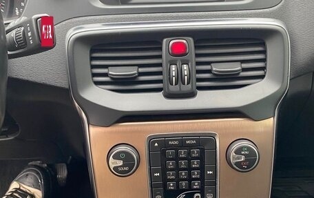 Volvo V40 Cross Country I, 2014 год, 1 100 000 рублей, 7 фотография