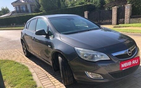 Opel Astra J, 2010 год, 450 000 рублей, 3 фотография