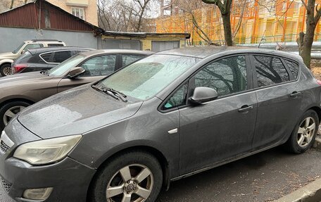 Opel Astra J, 2010 год, 450 000 рублей, 11 фотография