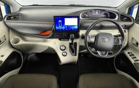 Toyota Sienta II, 2017 год, 1 365 000 рублей, 15 фотография