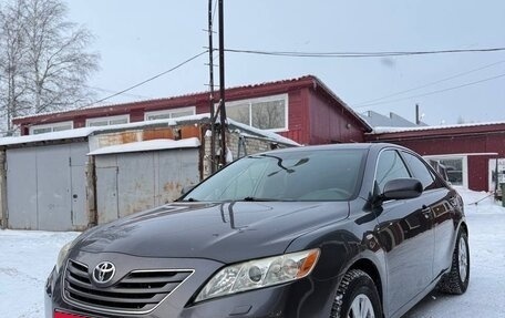 Toyota Camry, 2007 год, 1 300 000 рублей, 1 фотография