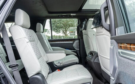 Cadillac Escalade V, 2025 год, 21 600 000 рублей, 8 фотография