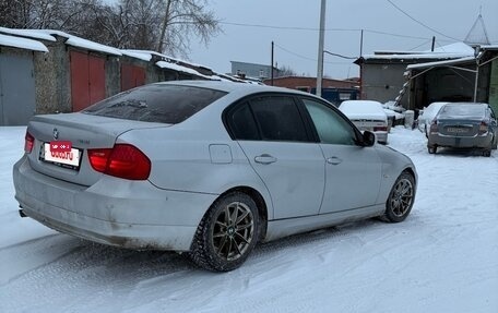 BMW 3 серия, 2011 год, 850 000 рублей, 8 фотография