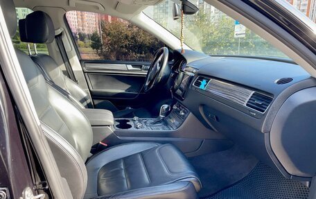 Volkswagen Touareg III, 2011 год, 2 200 000 рублей, 9 фотография