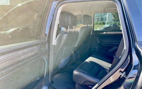 Volkswagen Touareg III, 2011 год, 2 200 000 рублей, 14 фотография