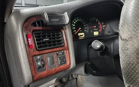 Toyota Avensis III рестайлинг, 2000 год, 270 000 рублей, 16 фотография