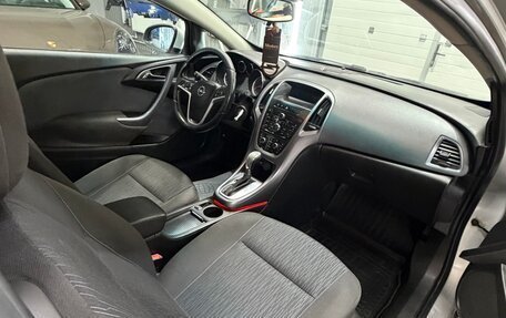 Opel Astra J, 2013 год, 850 000 рублей, 10 фотография