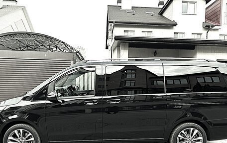 Mercedes-Benz V-Класс, 2024 год, 9 880 000 рублей, 11 фотография