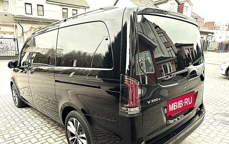 Mercedes-Benz V-Класс, 2024 год, 9 880 000 рублей, 5 фотография