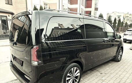 Mercedes-Benz V-Класс, 2024 год, 9 880 000 рублей, 14 фотография