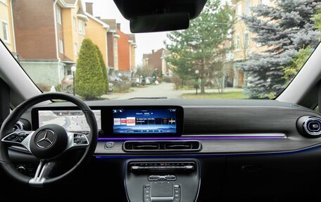 Mercedes-Benz V-Класс, 2024 год, 9 880 000 рублей, 19 фотография