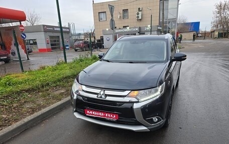 Mitsubishi Outlander III рестайлинг 3, 2018 год, 2 350 000 рублей, 1 фотография